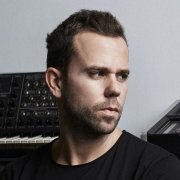 M83